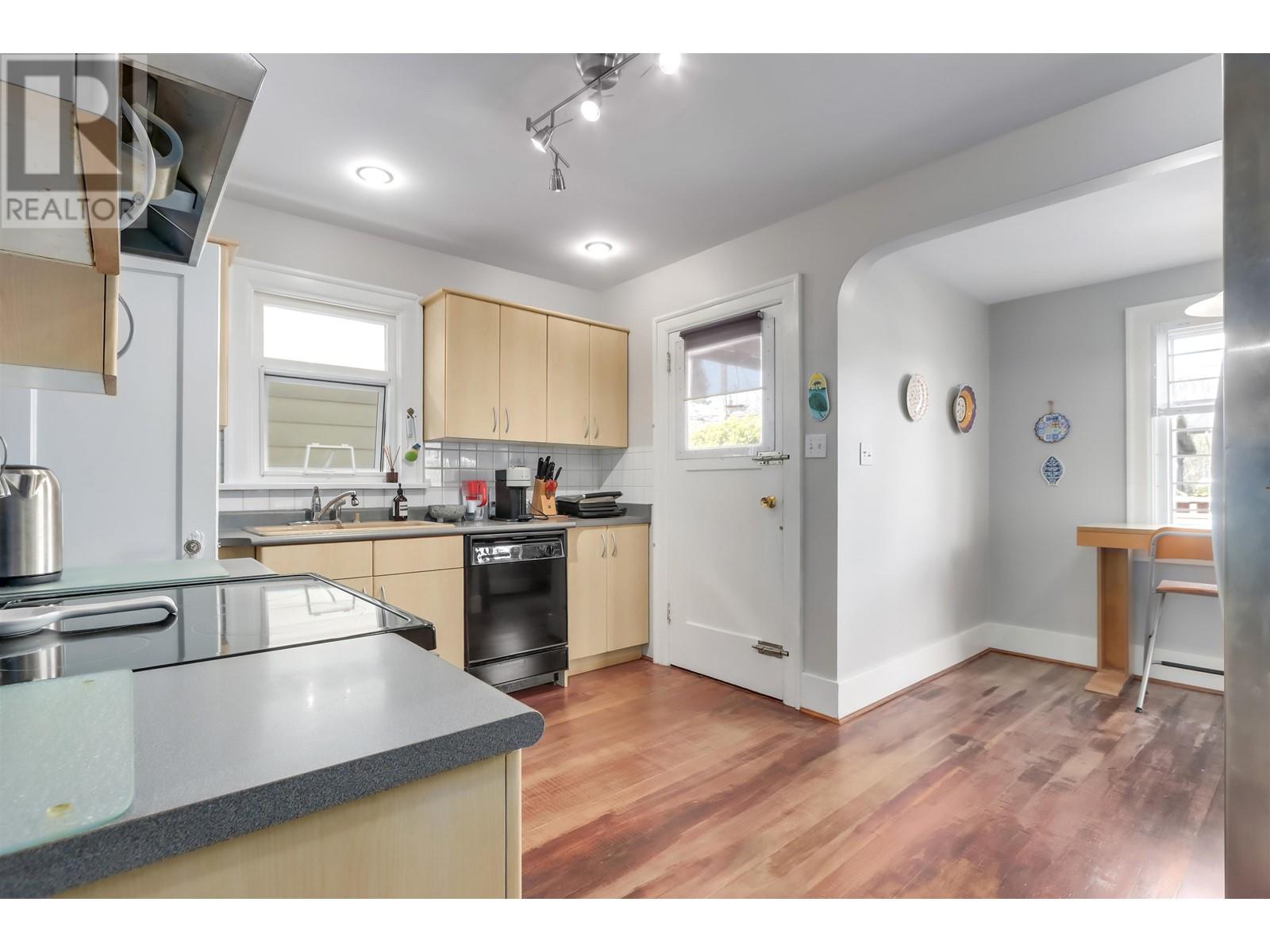 4529 W 8th Avenue, Vancouver, British Columbia  V6R 2A4 - Photo 8 - R2992312