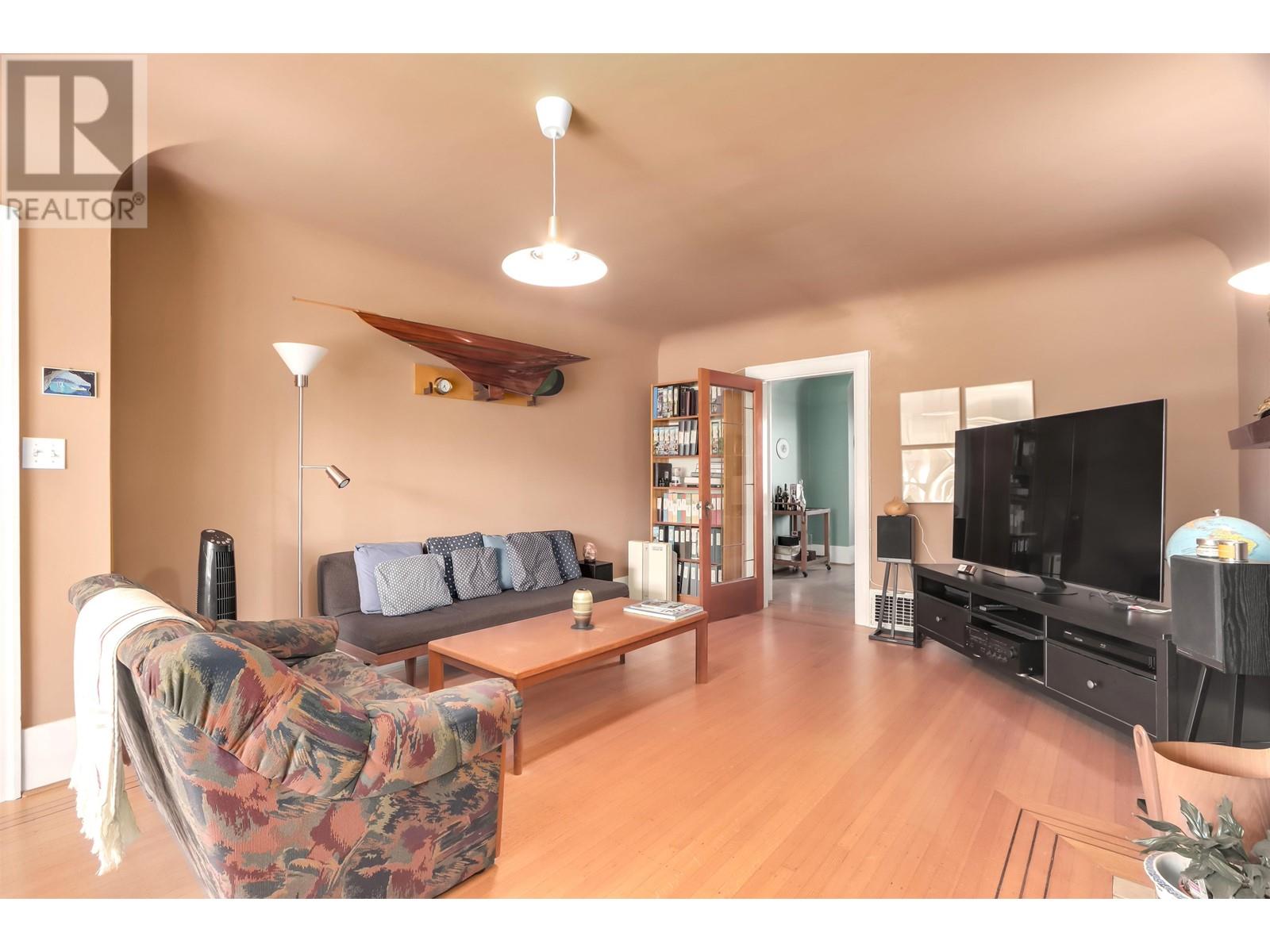 Property at 4529 W 8TH AVENUE image 4