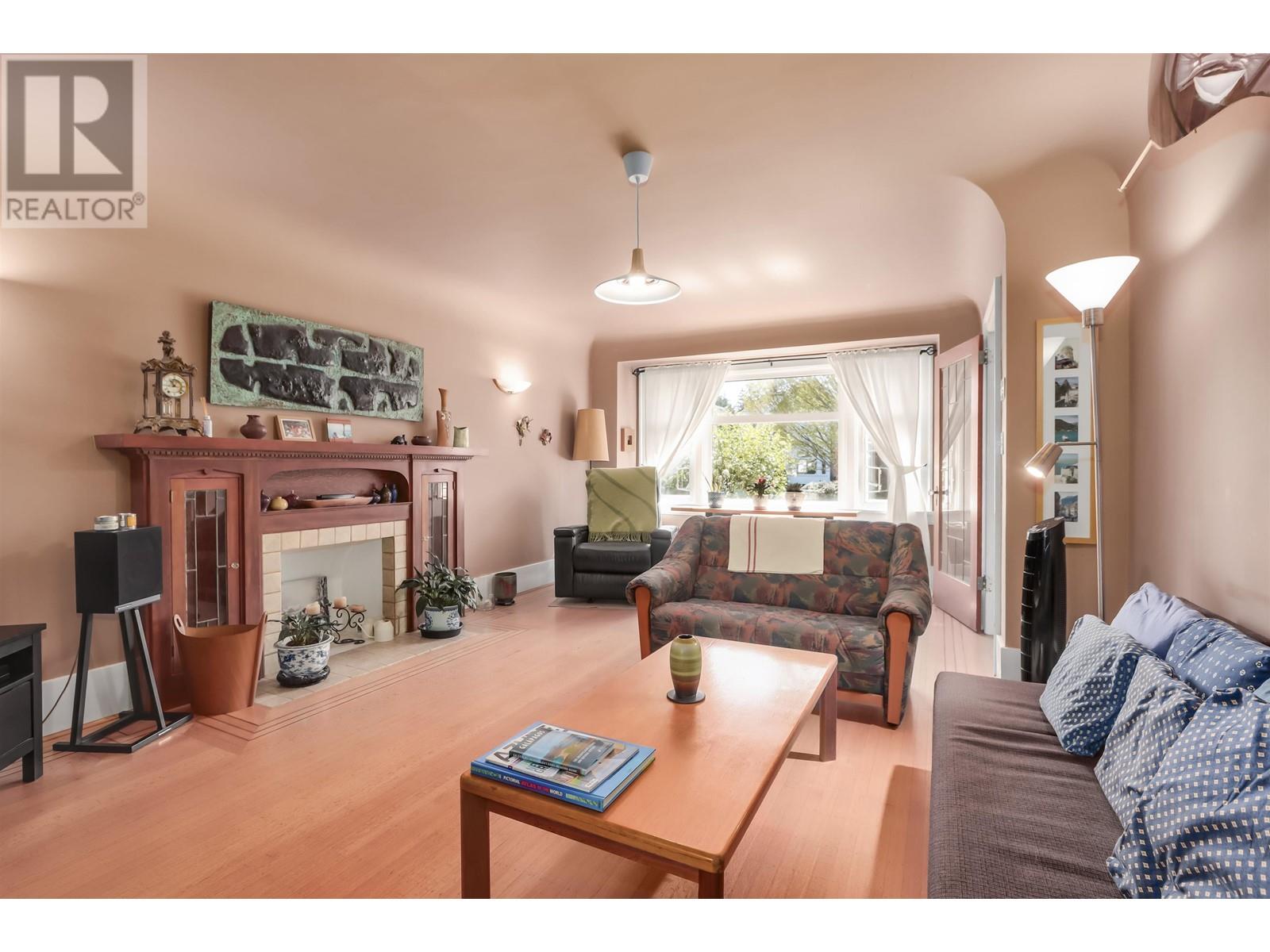 Property at 4529 W 8TH AVENUE image 5