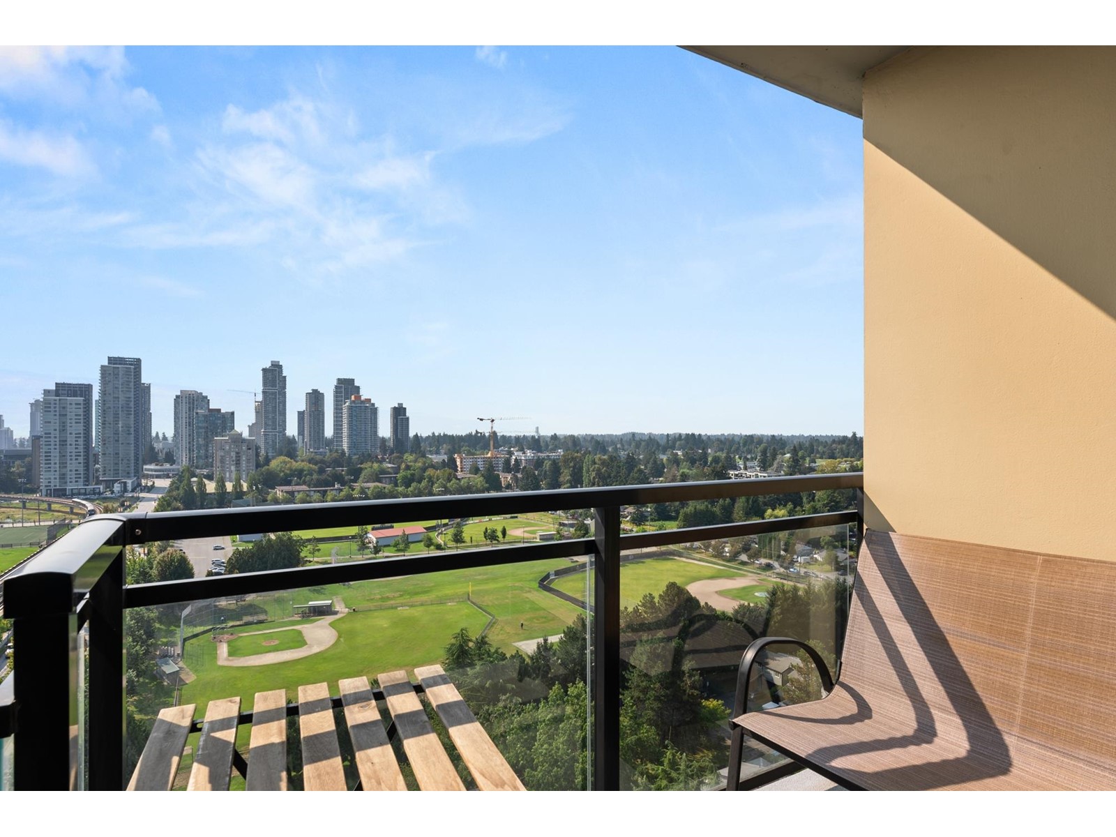 1903 10777 University Drive, Surrey, British Columbia  V3T 0E6 - Photo 11 - R2988588