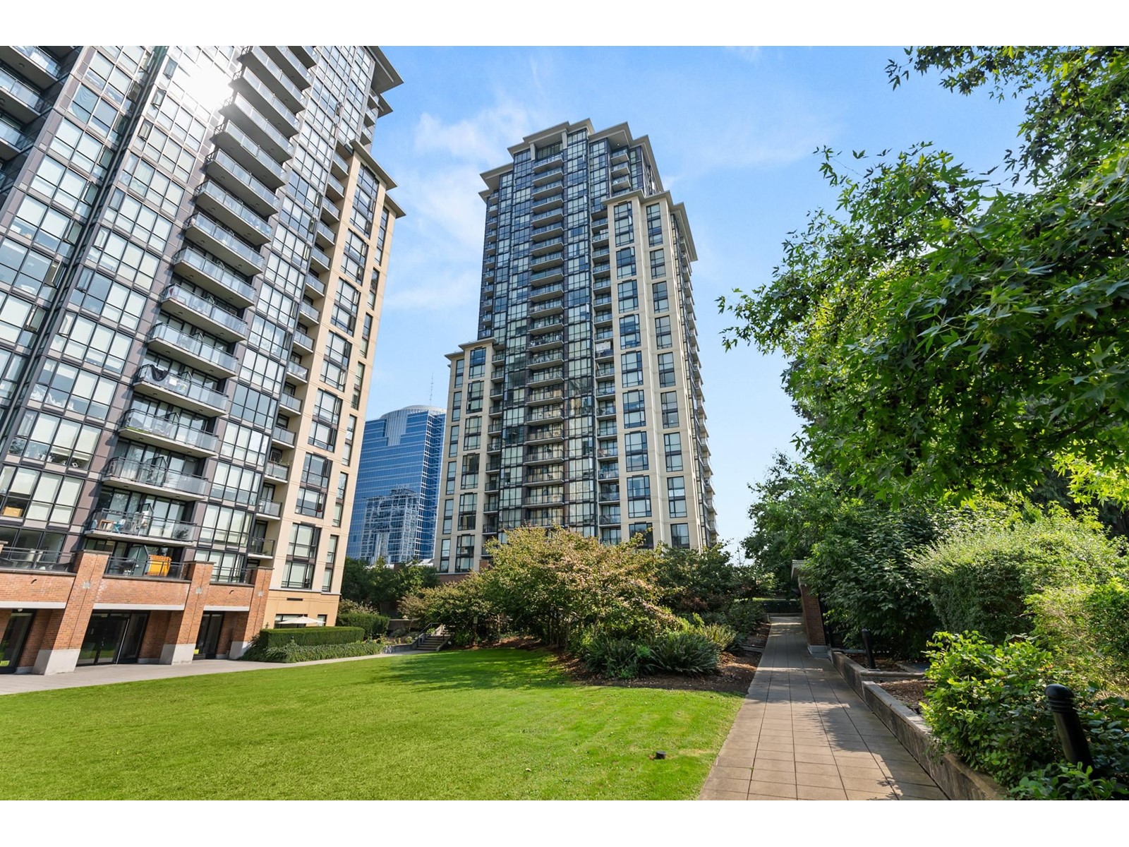 Property at 1903 10777 UNIVERSITY DRIVE image 4