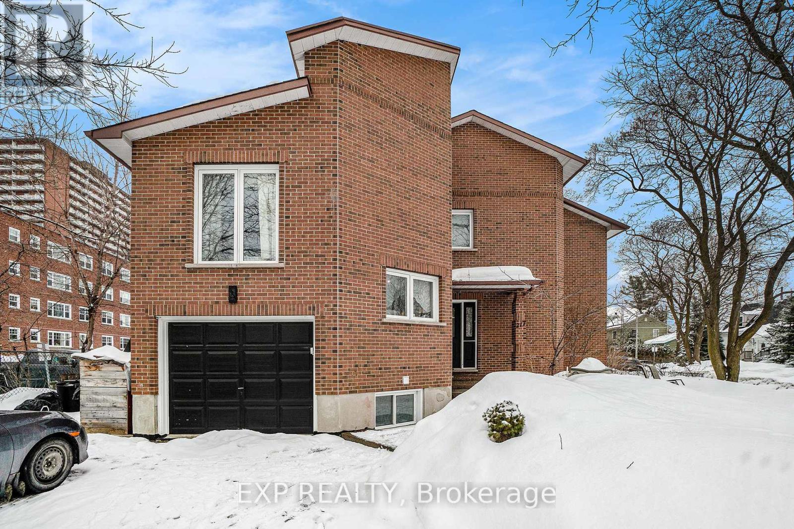 Property at 217 DOVERCOURT AVENUE image 3