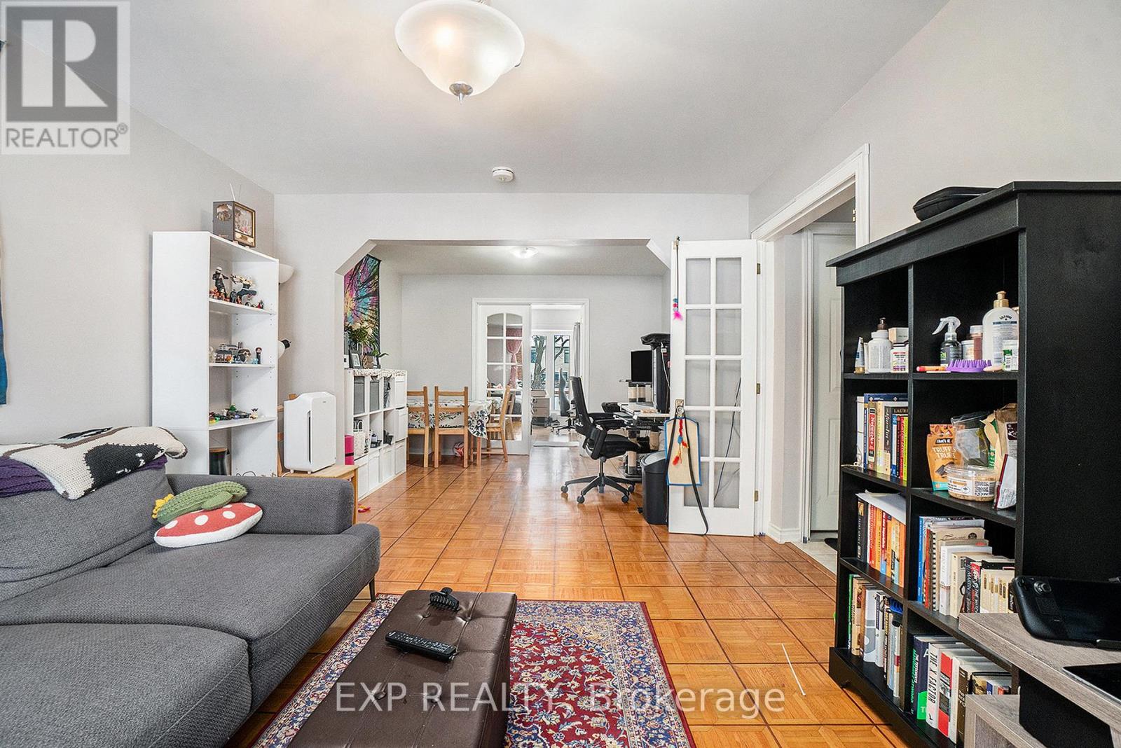 217 Dovercourt Avenue, Ottawa, Ontario  K1Z 7H3 - Photo 7 - X12096993