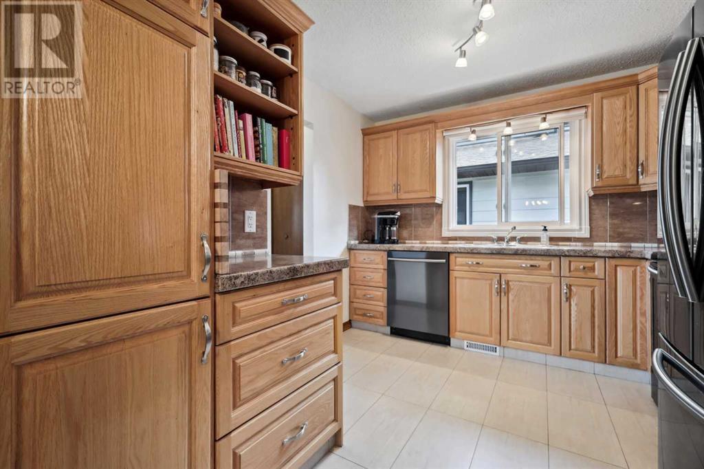 8629 34 Avenue Nw, Calgary, Alberta  T3B 1R5 - Photo 17 - A2211622