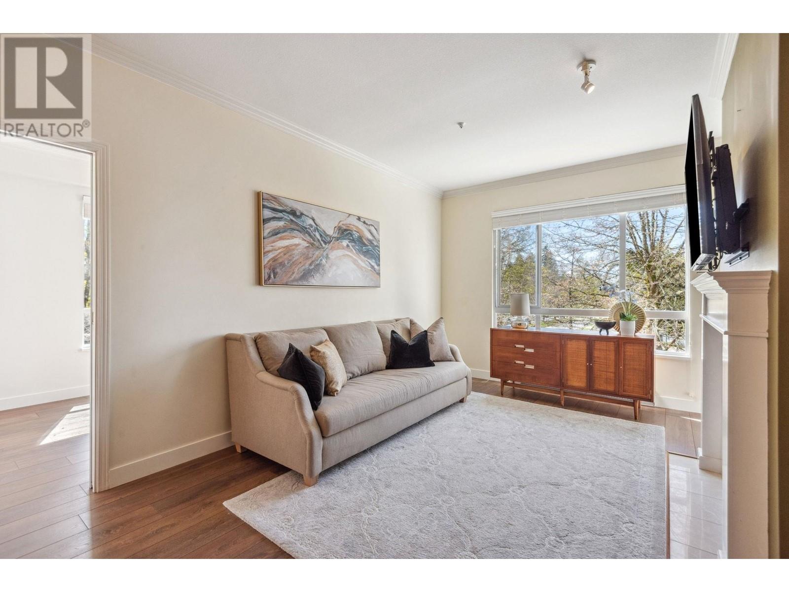 216 5735 Hampton Place, Vancouver, British Columbia  V6T 2G8 - Photo 3 - R2992627
