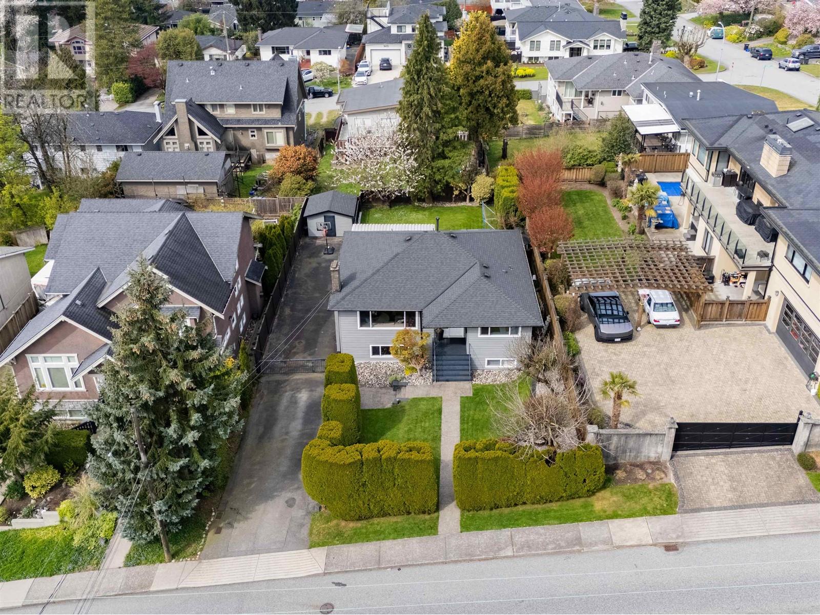 1601 Holdom Avenue, Burnaby, British Columbia  V5B 3V7 - Photo 4 - R2992642