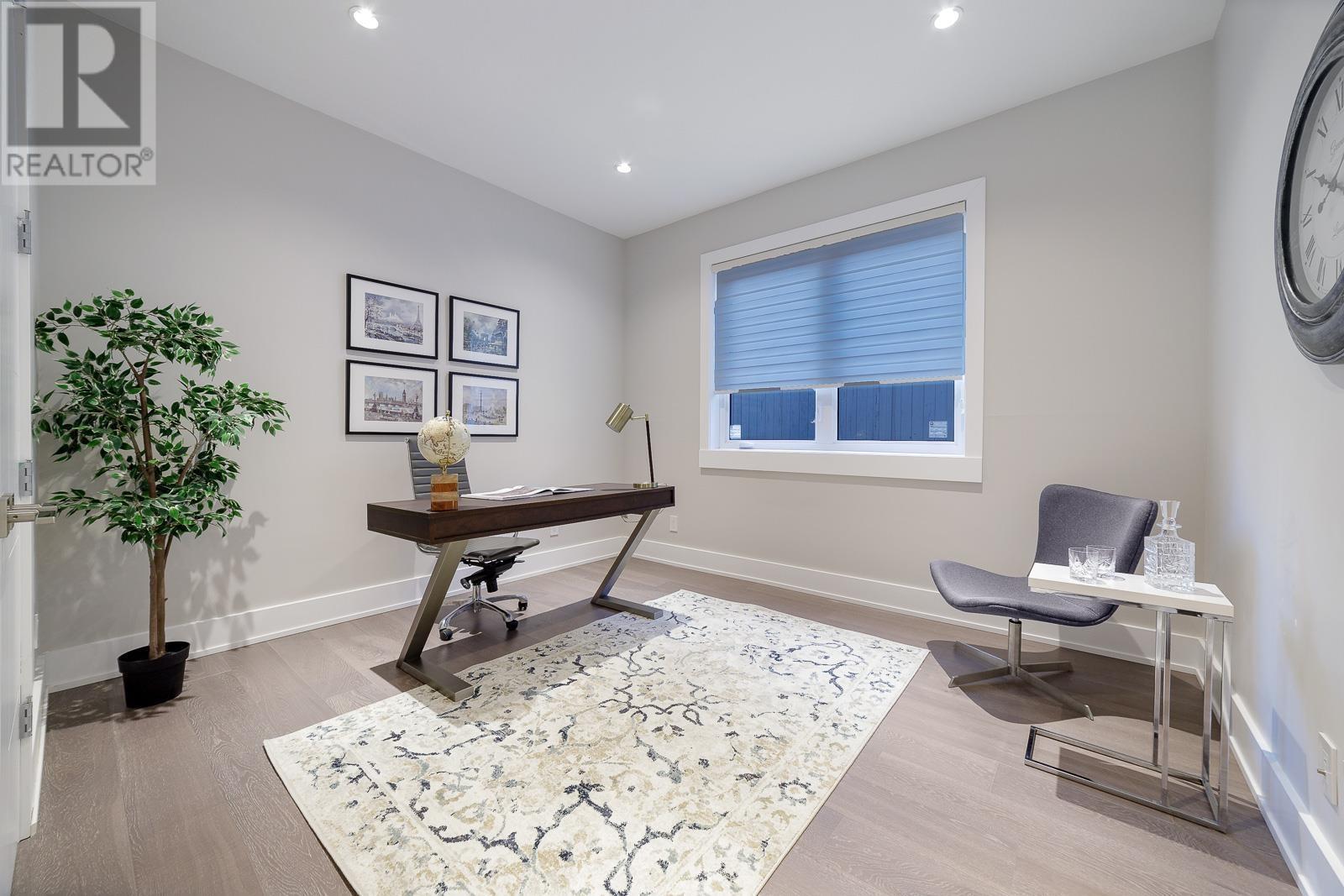 517 Granada Crescent, North Vancouver, British Columbia  V7N 3A7 - Photo 12 - R2992710