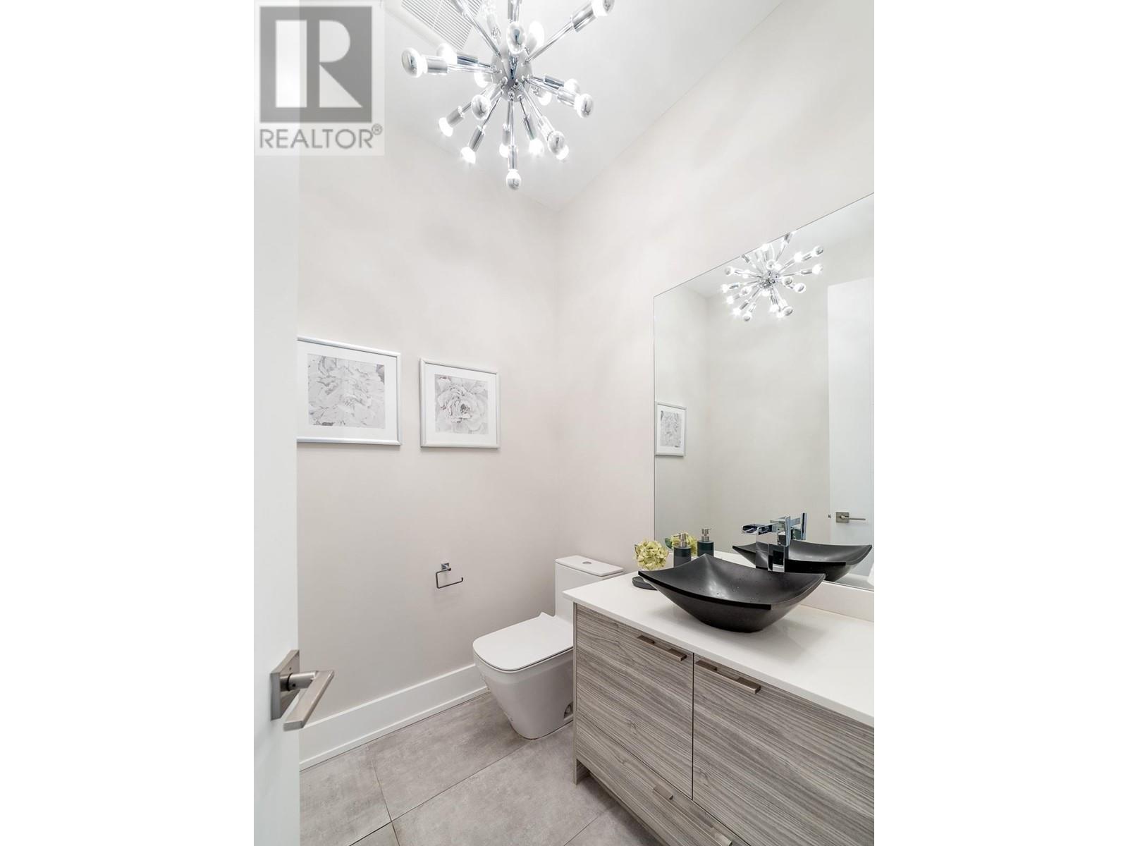 517 Granada Crescent, North Vancouver, British Columbia  V7N 3A7 - Photo 20 - R2992710
