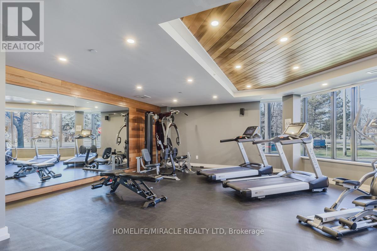 204 - 320 Plains Road E, Burlington, Ontario  L7T 0C1 - Photo 11 - W12095589