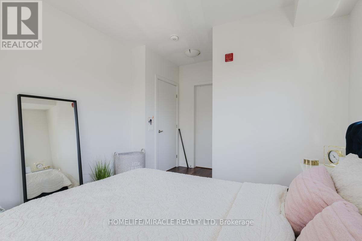 204 - 320 Plains Road E, Burlington, Ontario  L7T 0C1 - Photo 28 - W12095589