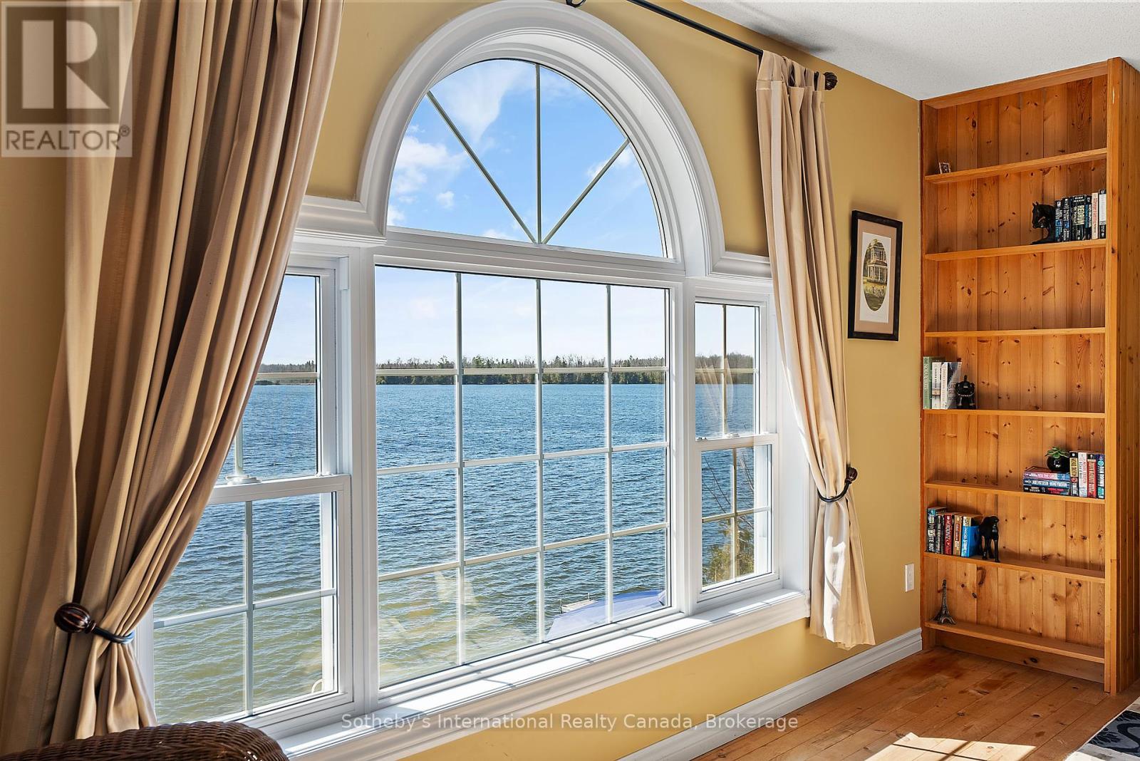 19 Hillcrest Avenue, Kawartha Lakes, Ontario  K0M 2B0 - Photo 26 - X12096989