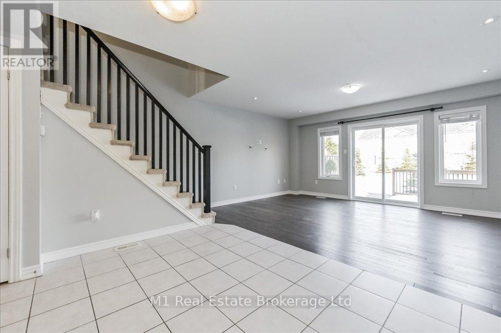 102w - 102 Westminster Crescent, Centre Wellington, Ontario  N1M 1Y8 - Photo 11 - X12096998