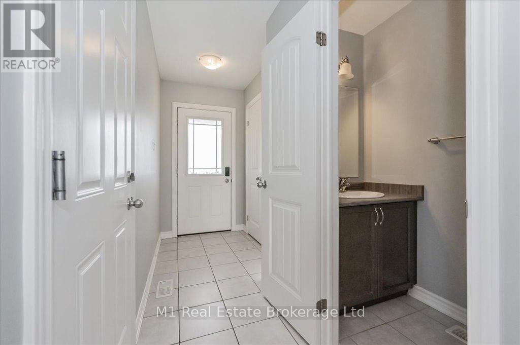 102w - 102 Westminster Crescent, Centre Wellington, Ontario  N1M 1Y8 - Photo 18 - X12096998
