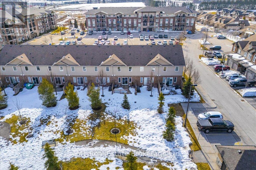 102w - 102 Westminster Crescent, Centre Wellington, Ontario  N1M 1Y8 - Photo 31 - X12096998