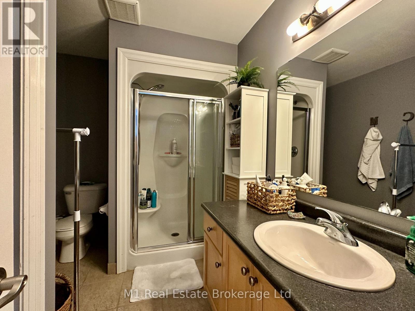 309 - 555 King Street E, Kitchener, Ontario  N2G 2L9 - Photo 10 - X12097033