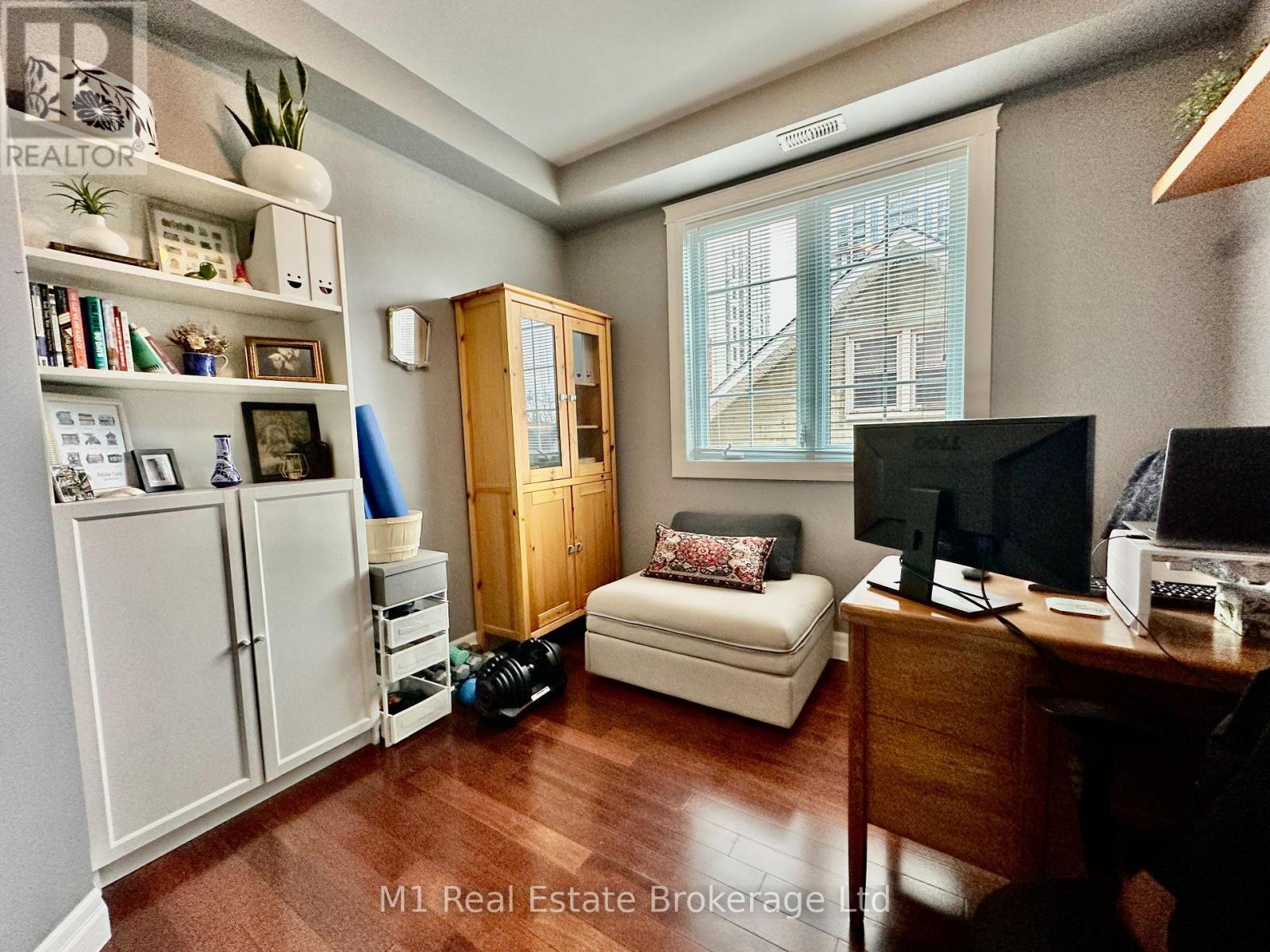 309 - 555 King Street E, Kitchener, Ontario  N2G 2L9 - Photo 3 - X12097033
