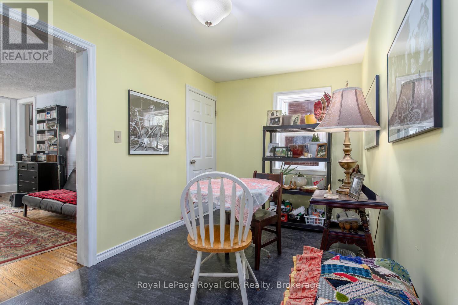 10 Pearl Street, Guelph, Ontario  N1E 2E3 - Photo 13 - X12097045