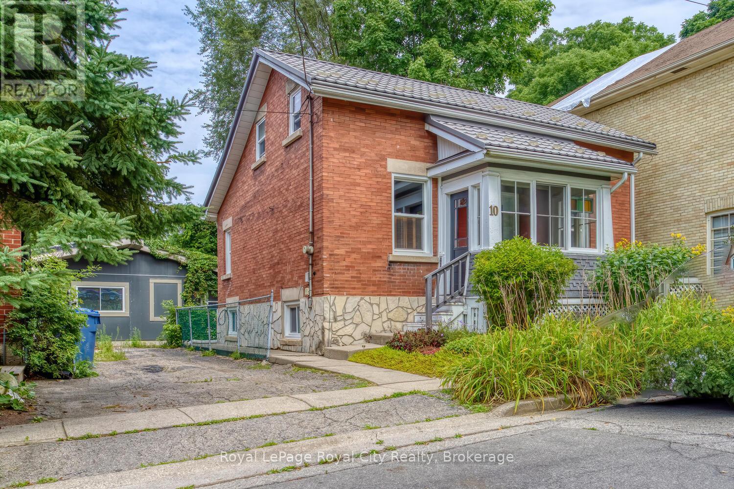 Property at 10 PEARL STREET image 2