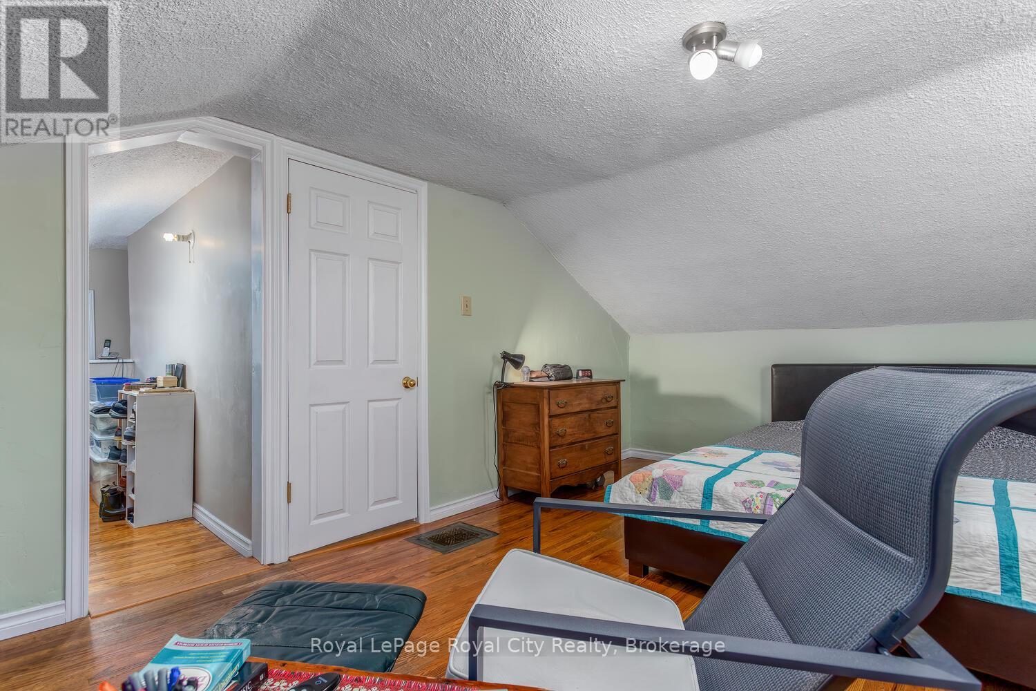 10 Pearl Street, Guelph, Ontario  N1E 2E3 - Photo 23 - X12097045