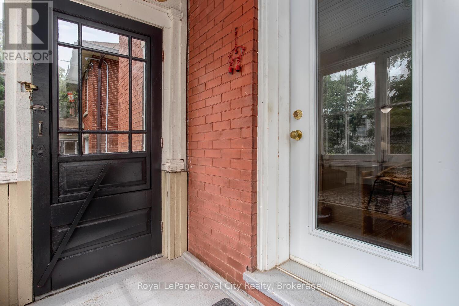 Property at 10 PEARL STREET image 5
