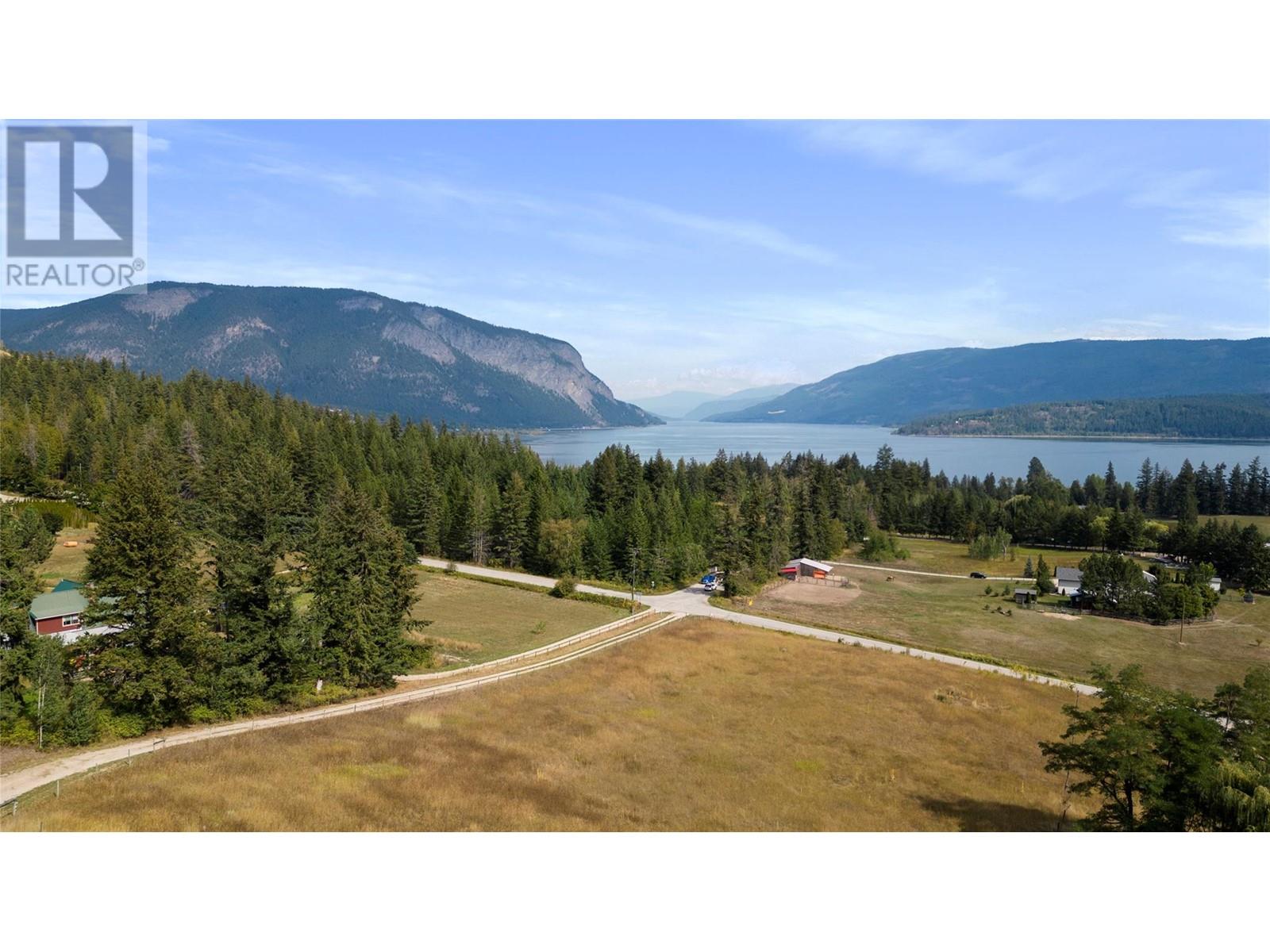 6441 40 Street, Salmon Arm, British Columbia  V1E 3A5 - Photo 6 - 10323414