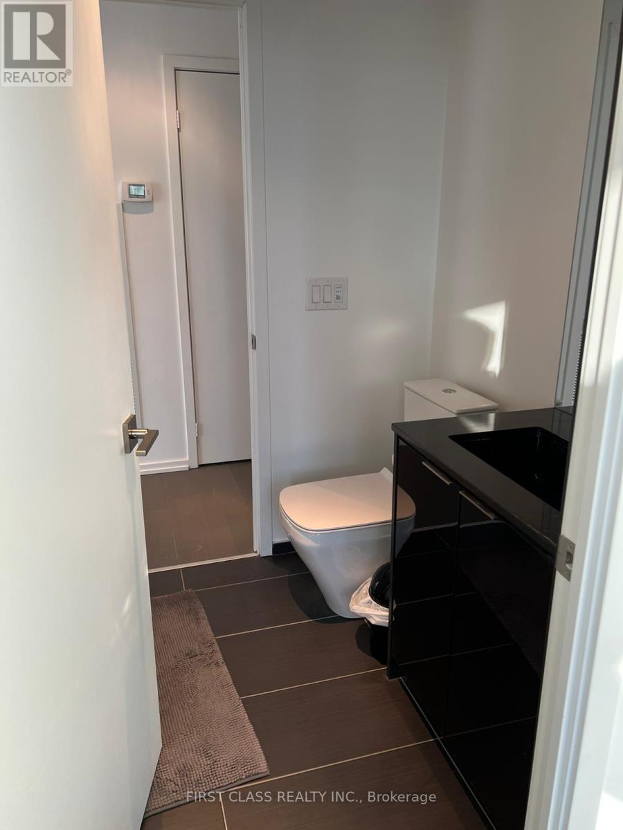 2br 2906 - 70 Temperance Street, Toronto, Ontario  M5H 0B1 - Photo 9 - C12097024