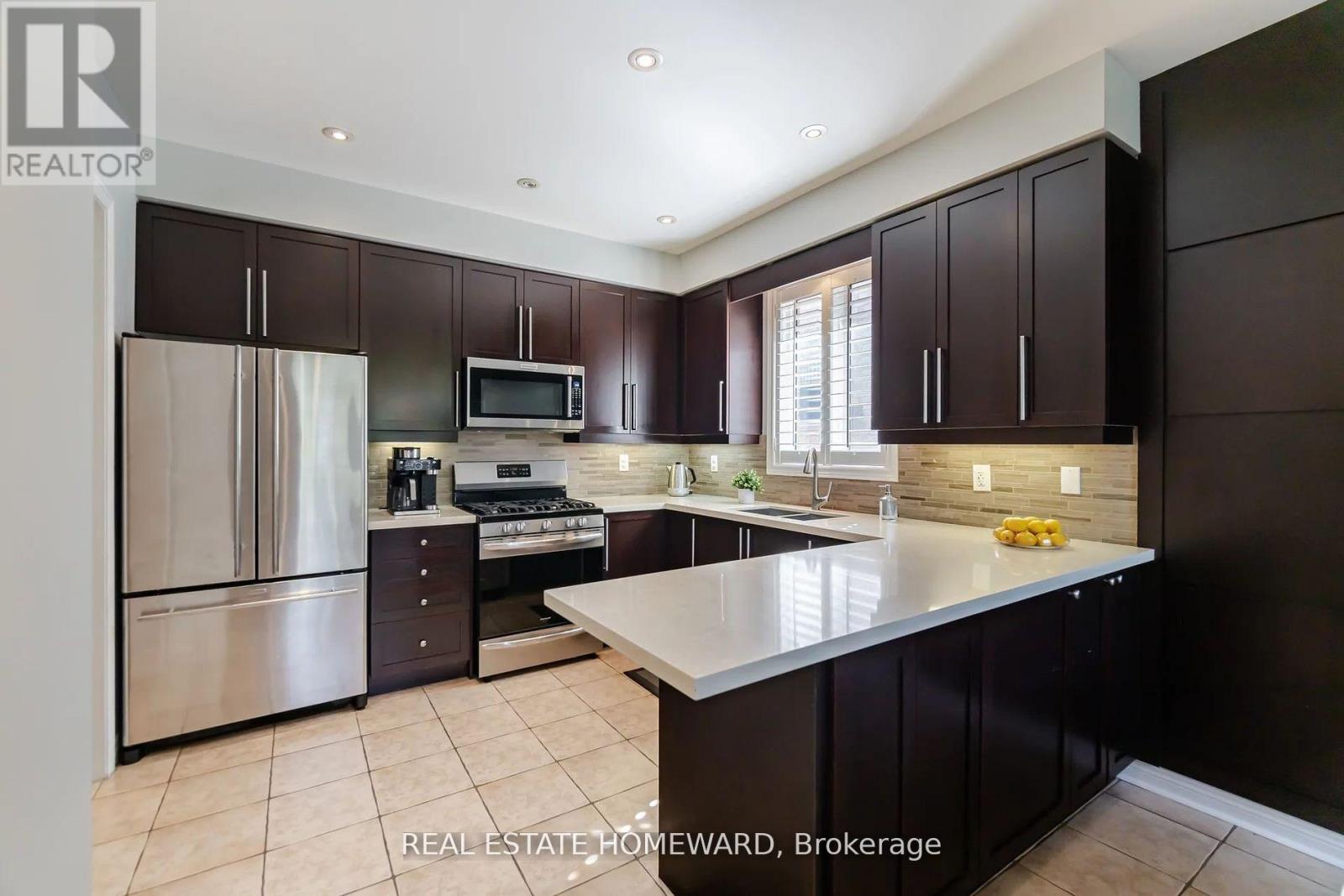 3101 Portree Crescent, Oakville, Ontario  L6M 5C4 - Photo 12 - W12069841