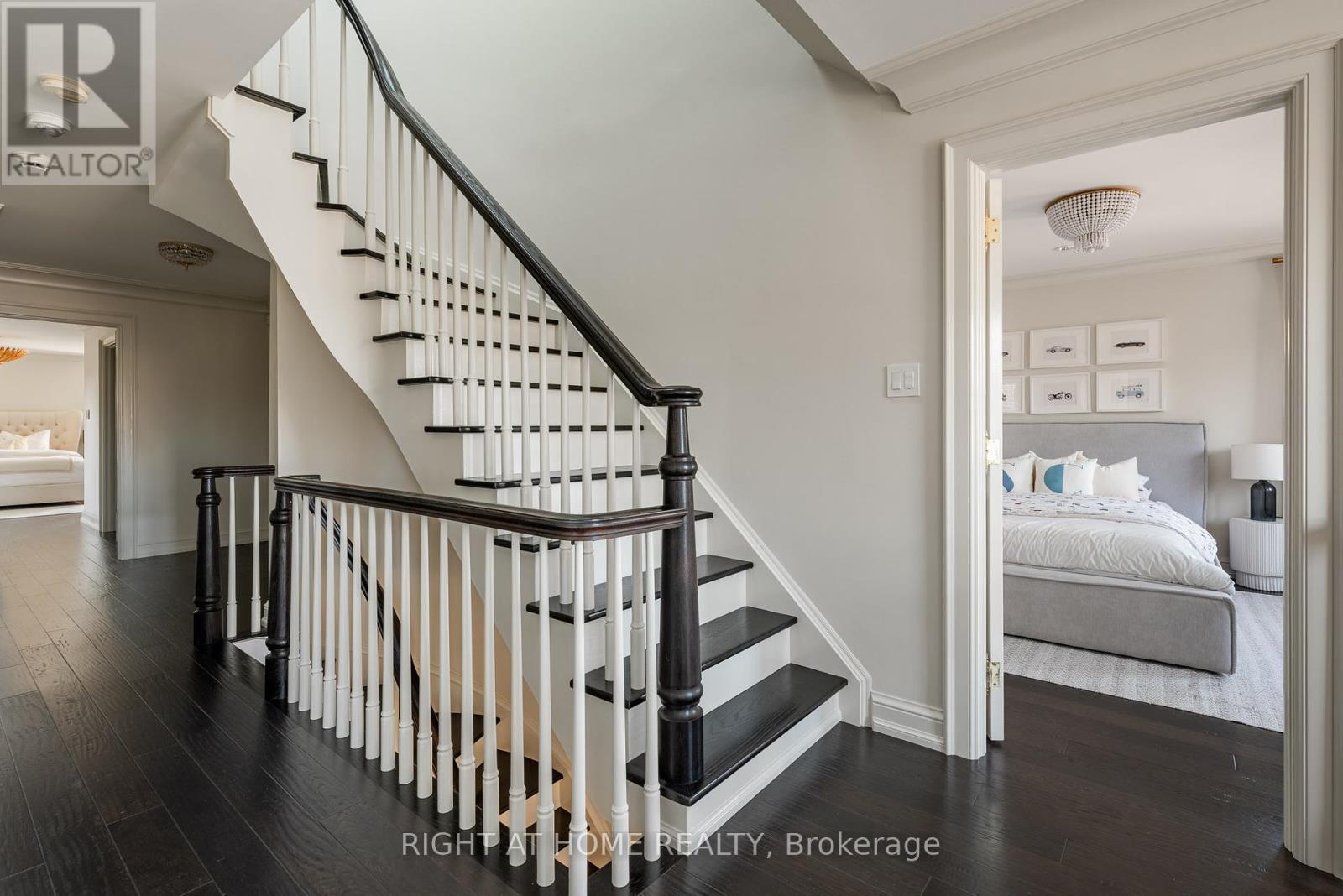 40 Oatlands Crescent, Richmond Hill, Ontario  L4C 9P1 - Photo 19 - N12096988