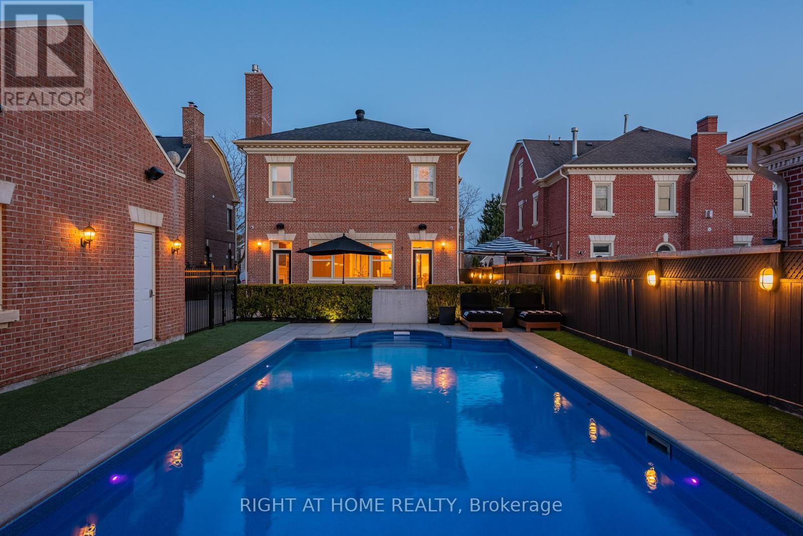 40 Oatlands Crescent, Richmond Hill, Ontario  L4C 9P1 - Photo 37 - N12096988