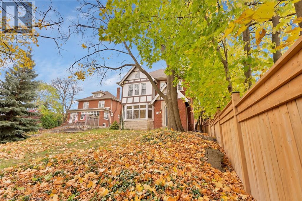 Property at 295 PLAINS Road W image 2
