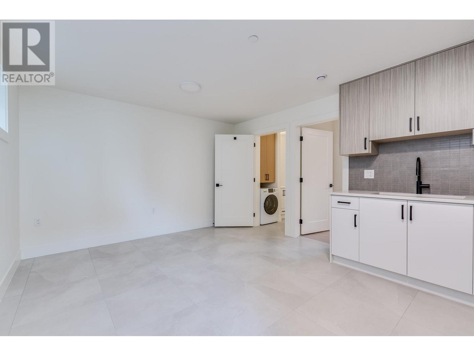 2263 E 35th Avenue, Vancouver, British Columbia  V5P 1C1 - Photo 26 - R2992716