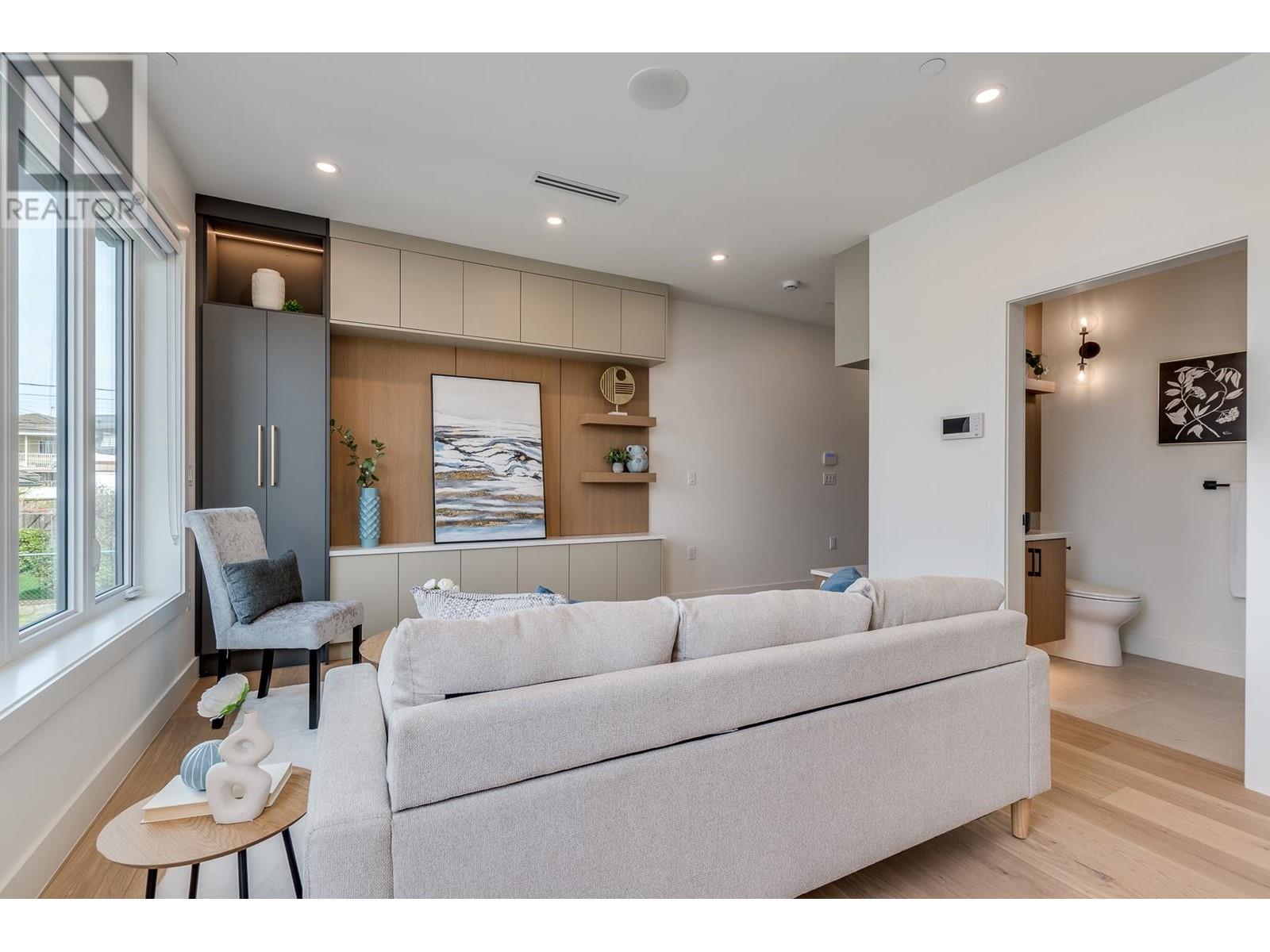 2263 E 35th Avenue, Vancouver, British Columbia  V5P 1C1 - Photo 9 - R2992716