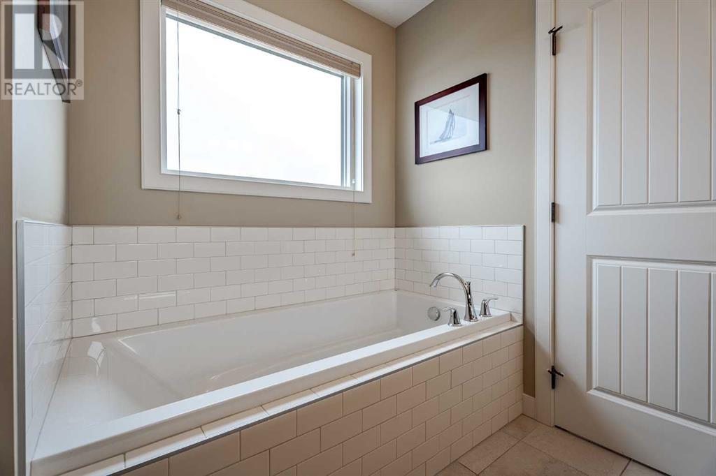 20 Drake Landing Grove, Okotoks, Alberta  T1S 0P6 - Photo 21 - A2201944