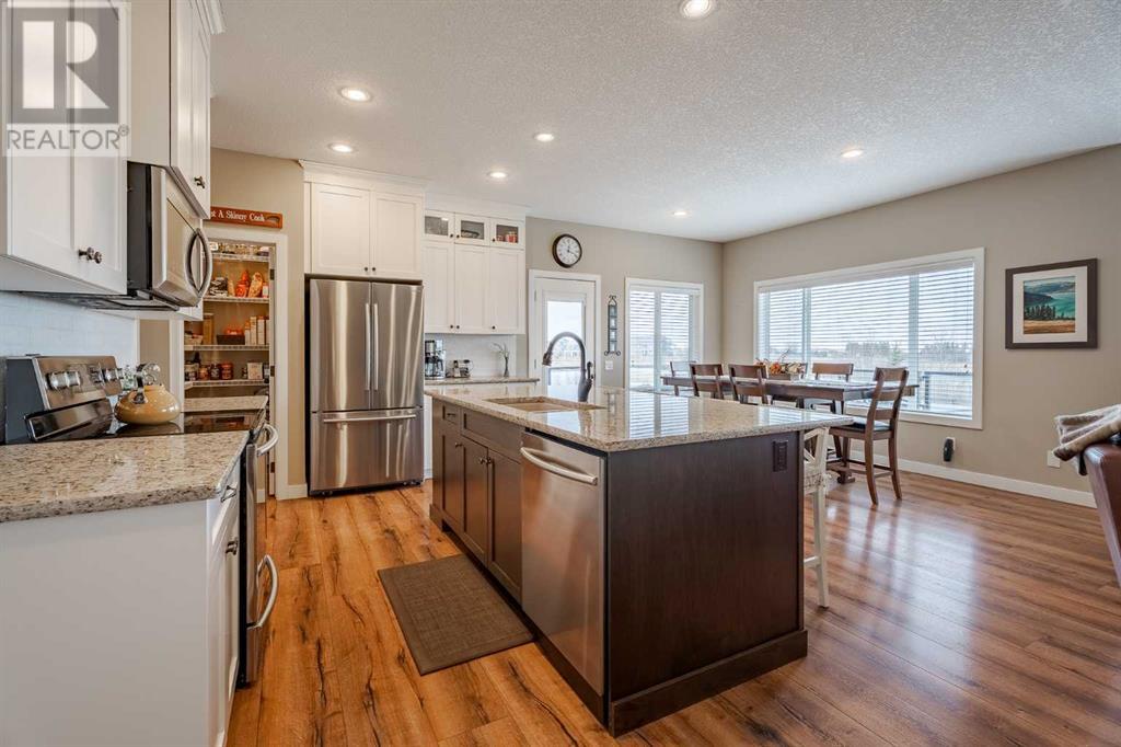 20 Drake Landing Grove, Okotoks, Alberta  T1S 0P6 - Photo 2 - A2201944