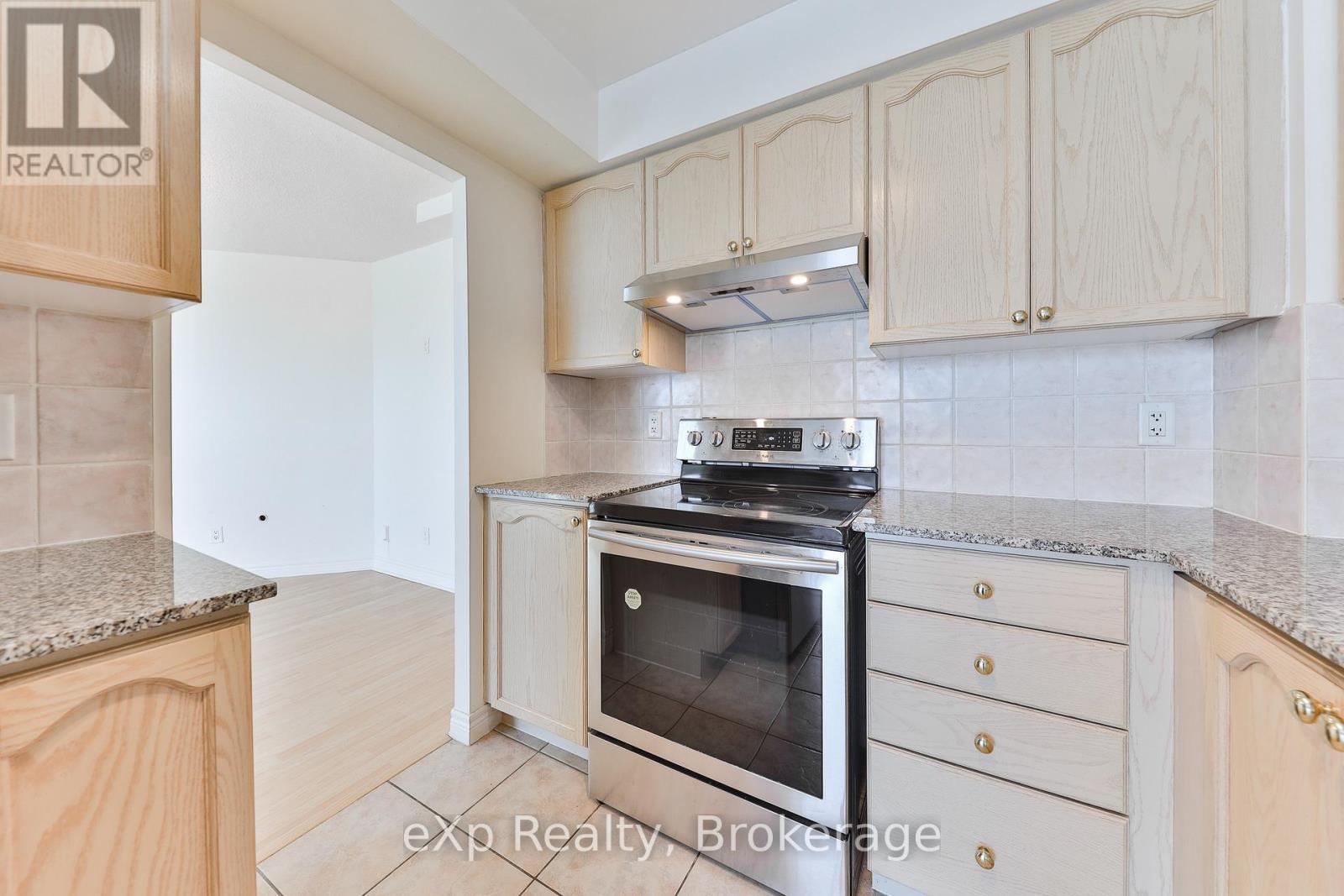 815 - 83 Borough Drive, Toronto, Ontario  M1P 5E4 - Photo 5 - E12097085