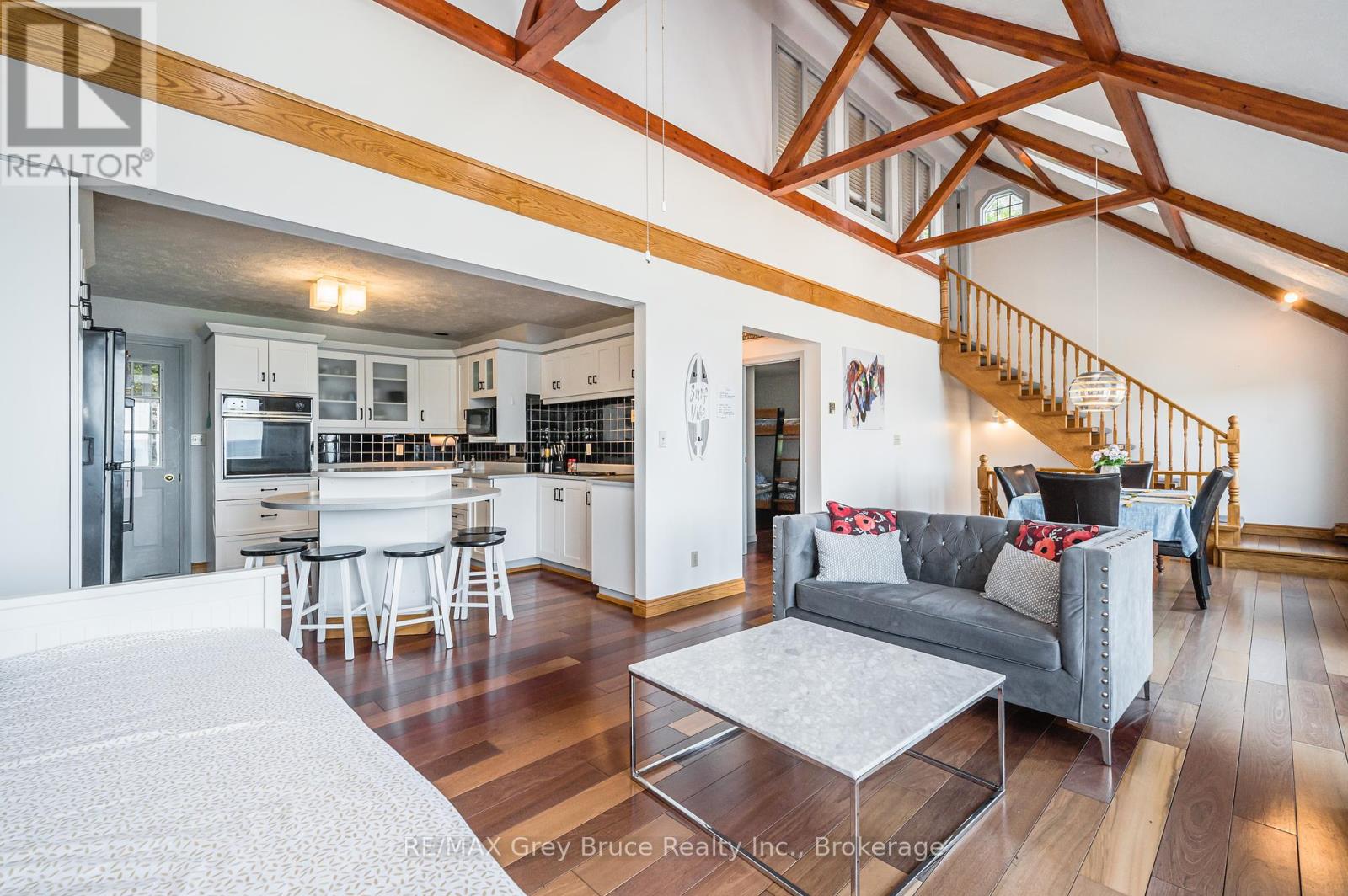 101 North Shore Road, Northern Bruce Peninsula, Ontario  N0H 1W0 - Photo 19 - X12097078