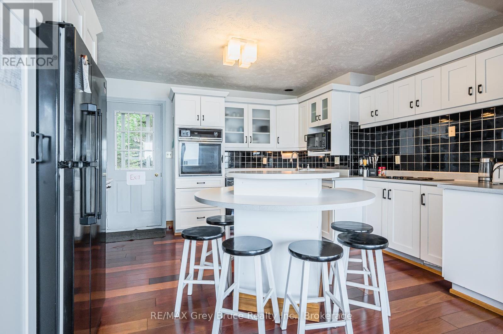 101 North Shore Road, Northern Bruce Peninsula, Ontario  N0H 1W0 - Photo 20 - X12097078