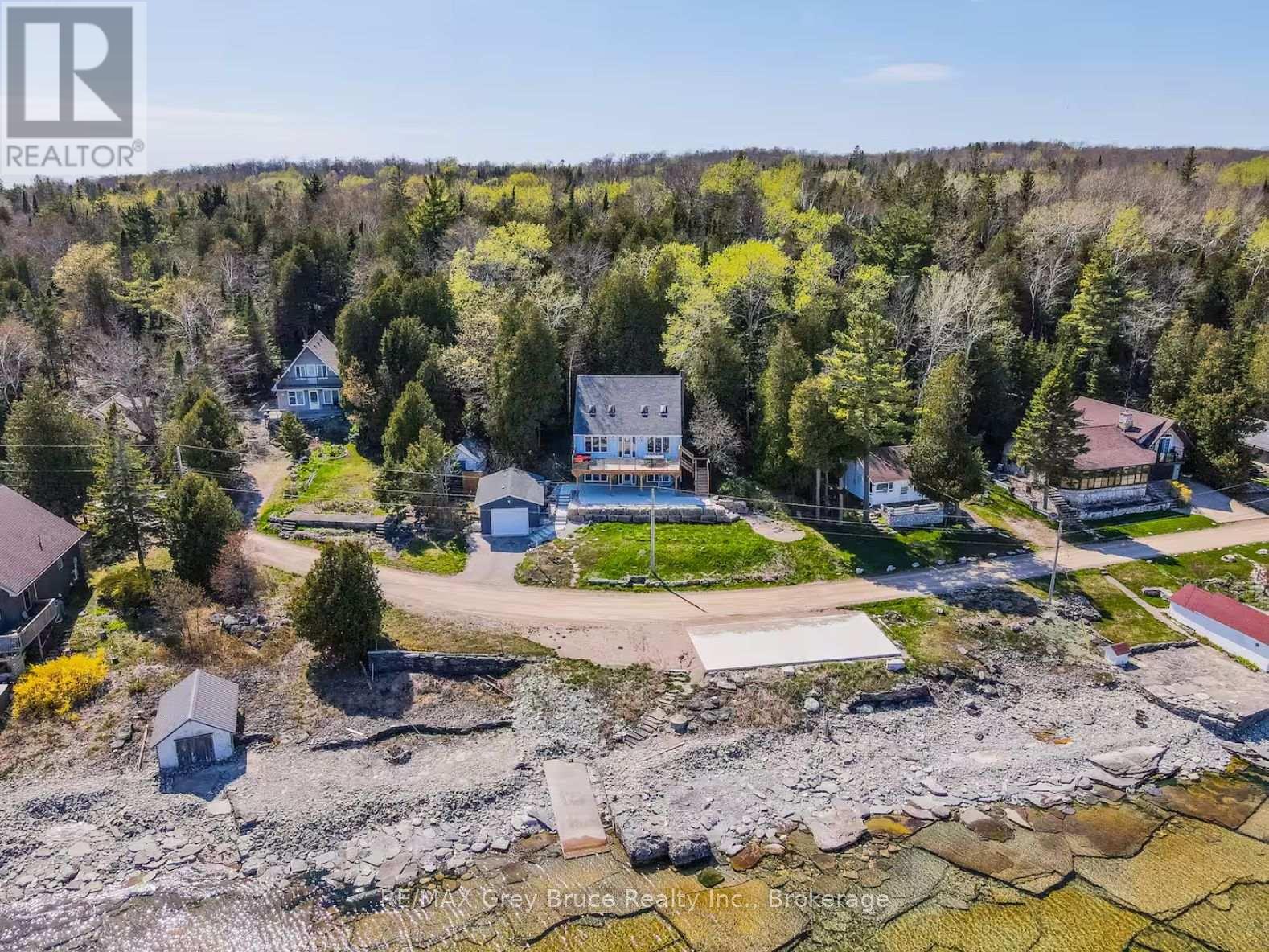 101 North Shore Road, Northern Bruce Peninsula, Ontario  N0H 1W0 - Photo 44 - X12097078