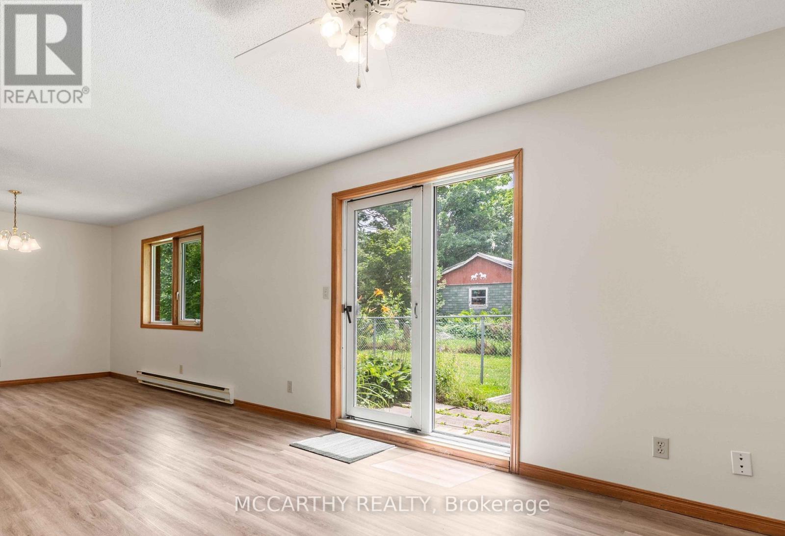 209 Sarah Court, Shelburne, Ontario  L9V 2Z8 - Photo 17 - X12097009