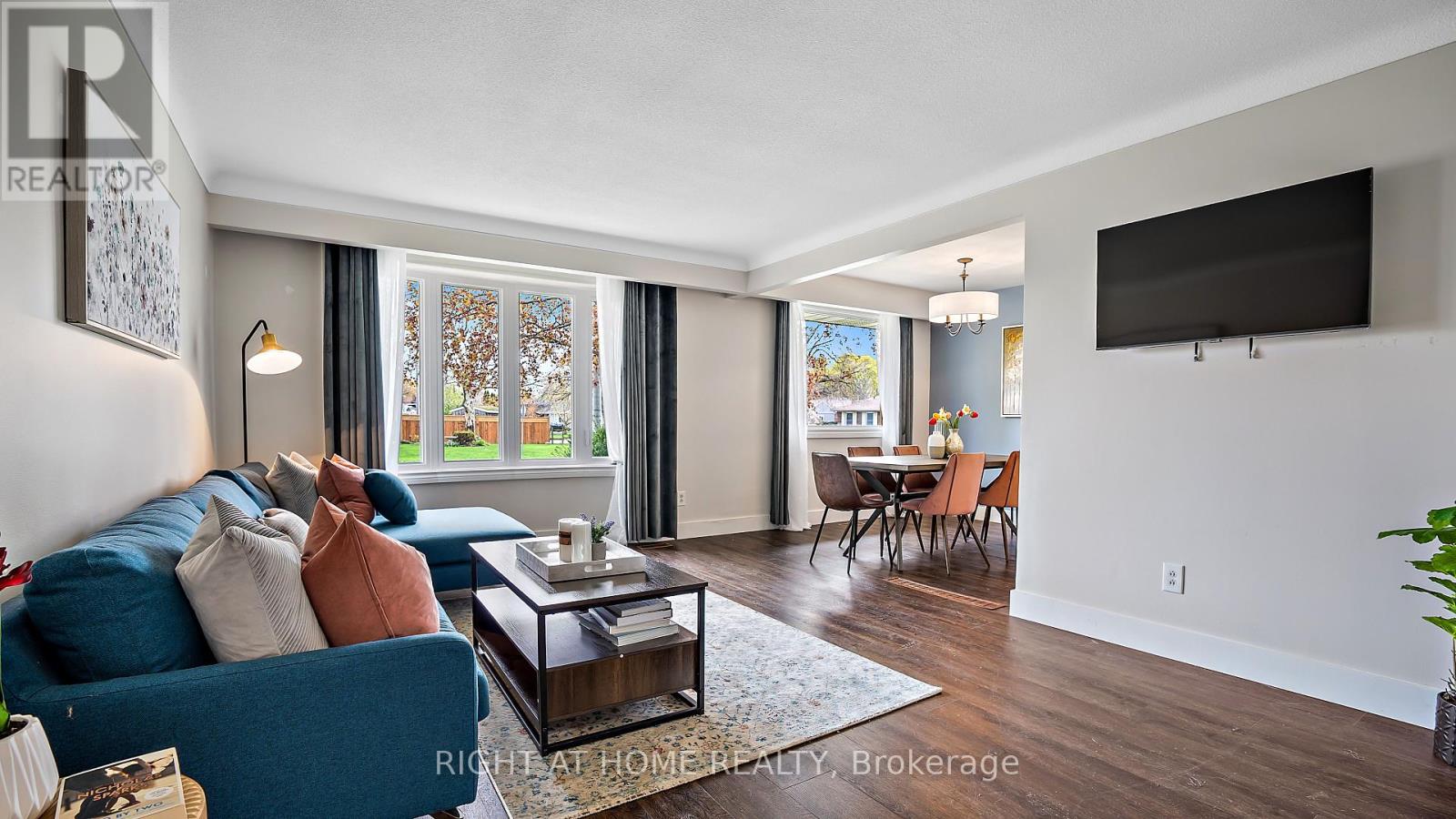3 Governor Simcoe Drive, St. Catharines, Ontario  L2N 3J1 - Photo 4 - X12097018