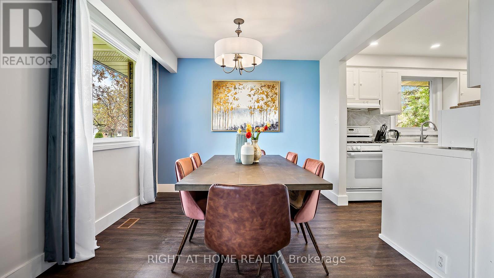 3 Governor Simcoe Drive, St. Catharines, Ontario  L2N 3J1 - Photo 9 - X12097018