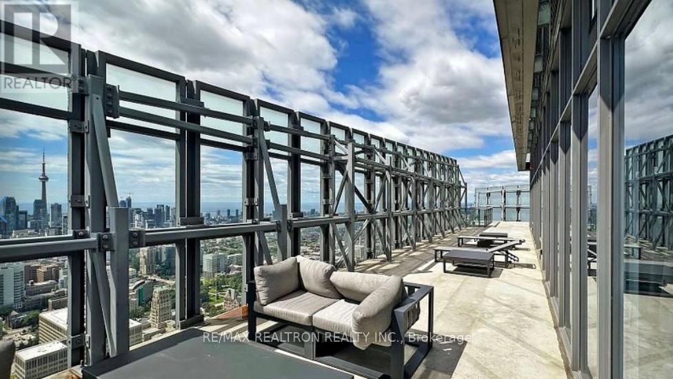Lph3 - 1080 Bay Street, Toronto, Ontario  M5S 0A5 - Photo 3 - C12097156