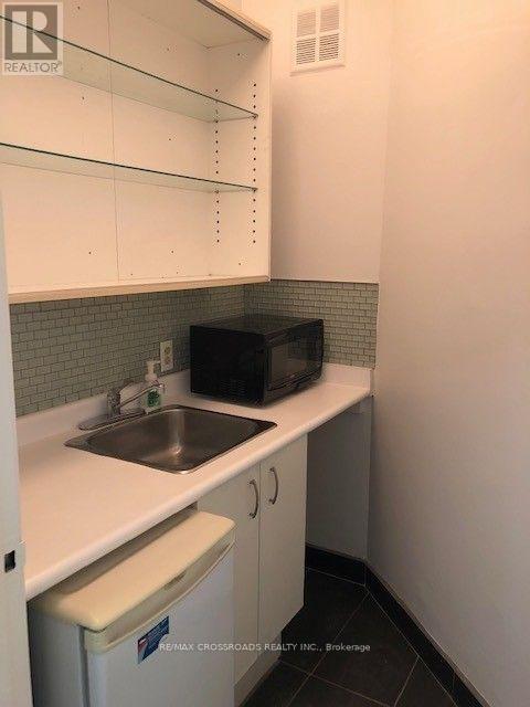 1180 Danforth Avenue, Toronto, Ontario  M4J 1M3 - Photo 23 - E12097064