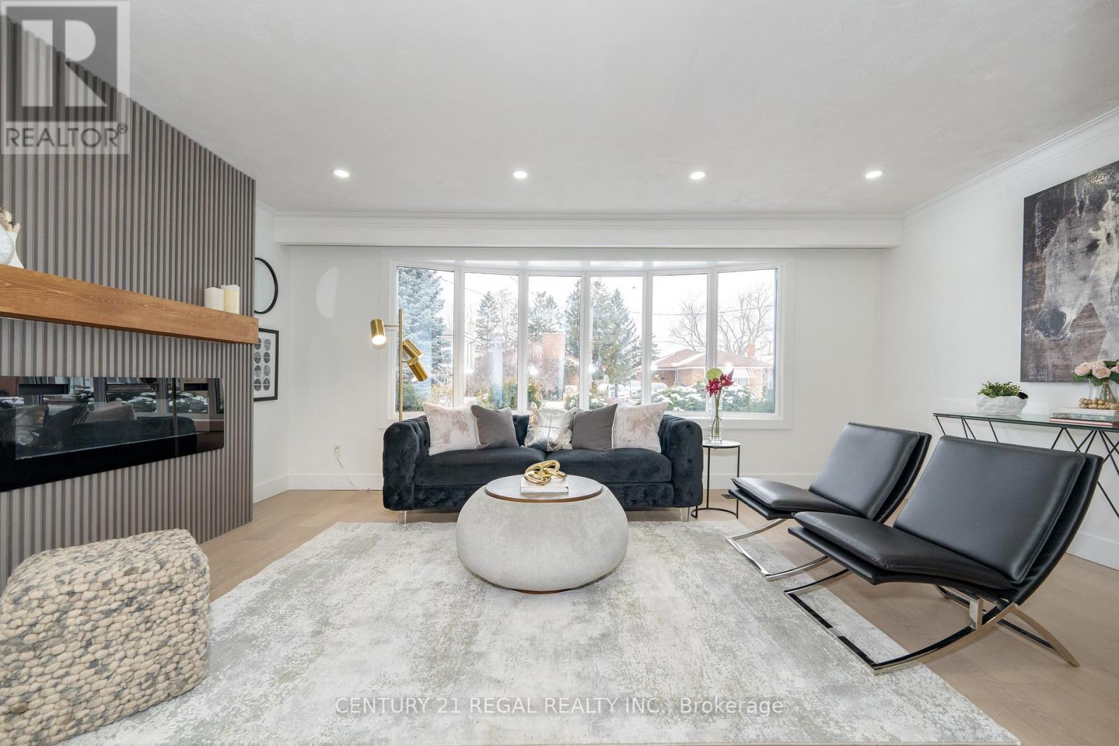 Property at 65 MOOREGATE AVENUE image 1