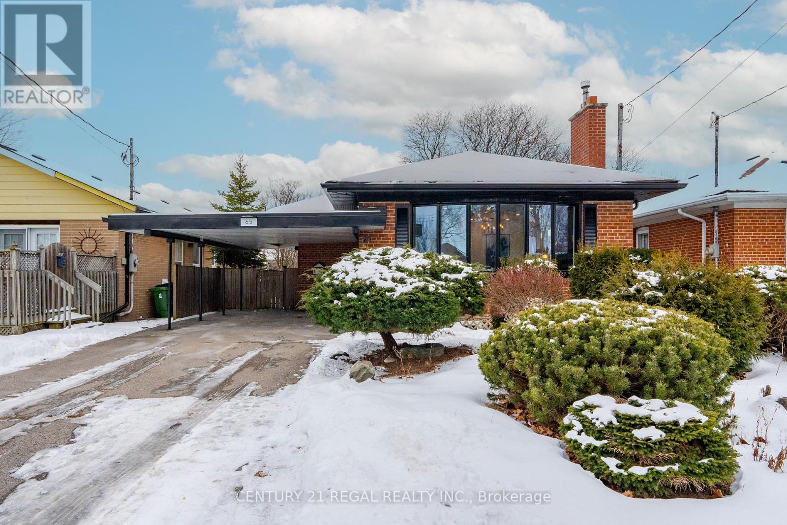 Property at 65 MOOREGATE AVENUE image 3