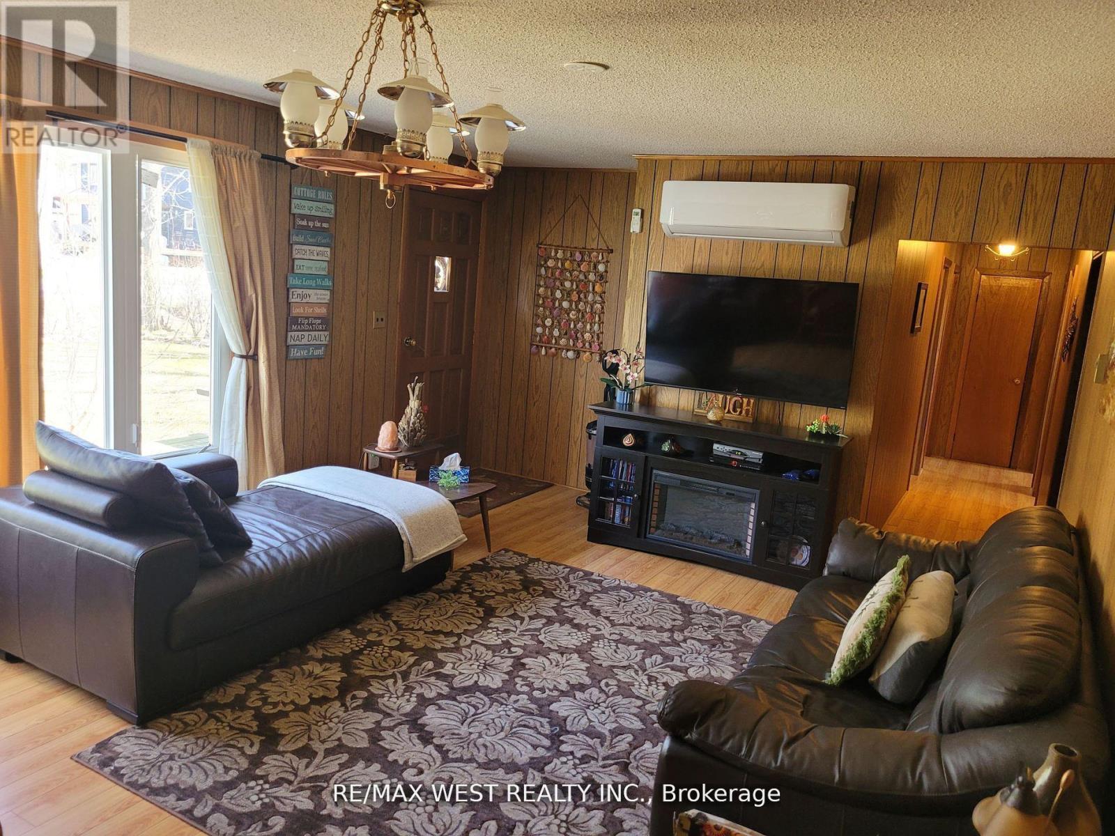 Property at 16 FREDRICK AVENUE image 2