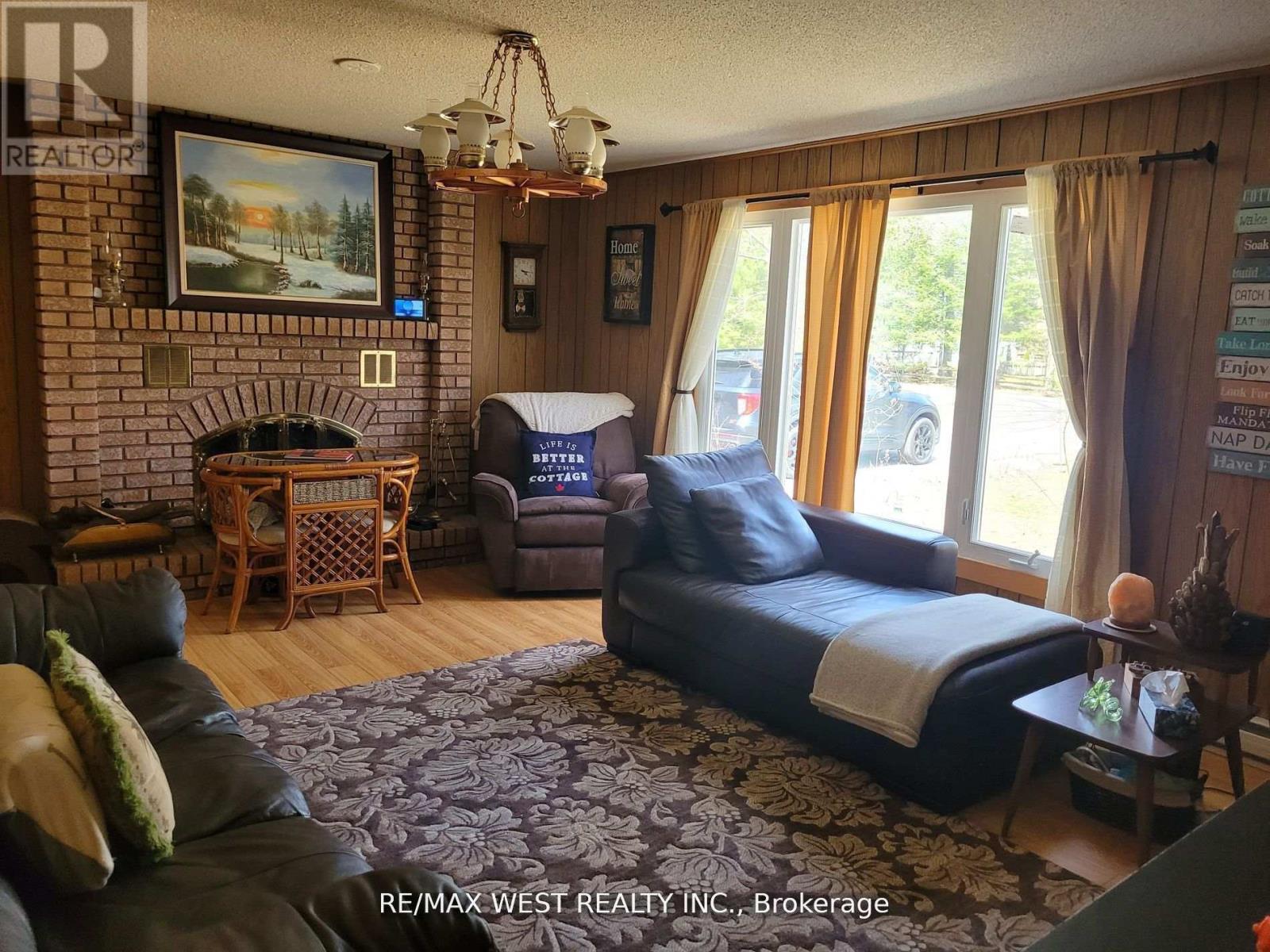 Property at 16 FREDRICK AVENUE image 3