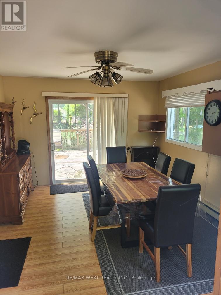 16 Fredrick Avenue, Tiny, Ontario  L0L 1P0 - Photo 6 - S12097046