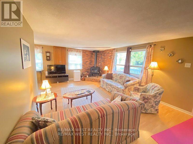 2763 Maple Trail, Ramara, Ontario  L0K 1B0 - Photo 12 - S12097126