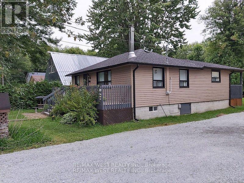 2763 Maple Trail, Ramara, Ontario  L0K 1B0 - Photo 3 - S12097126
